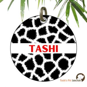 Customized Engraved Pet Name Collar Tags | Unique Cute Resin Dog ID Tags | Personalized Cat ID Tags | Animal Print Tags | Giraffe Groove Wild ID | Safari Chic Tall & Spotted Jungle ID | Wilderness Whiskers Spotted Buddy Resin ID - Giraffe (Round)